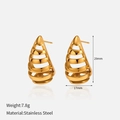 Vista macro de pendientes de gota huecos en acero inoxidable dorado con medidas - Estilo de Cono Calado Apilado de Varias Capas (YHTSE-2501818)