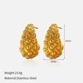 Detalle de pendientes de gota bañados en oro de 18K con medidas de 35mm por 20mm - Estilo con Textura de Burbujas Densas (YHTSE-2501902)