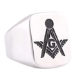 Anillo masónico de acero inoxidable plateado con logo G y compás grabado en negro - US 7 / Color acero