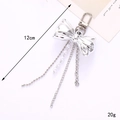 Portachiavi con fiocco argento e perle per borse, lunghezza 12cm e peso di 20g - Ciondolo Catena di Perle con Fiocco