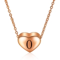 Roségouden hartvormige hanger ketting met een gegraveerde zwarte letter O aan een fijne schakel - Roségoud O