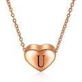 Roségouden hartvormige hanger met gegraveerde letter U aan een fijne roestvrijstalen ketting - Roségoud U