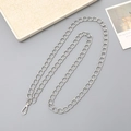 Detail shot of a silver textured metal chain with spring clasp for phone or bags - Silver (Diamond Texture)