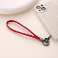 Détail du cordon de poignet tressé rouge à 5 brins pour téléphone avec fermoir en métal gris - Wristlet - Red