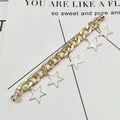 Gouden sterrenkettingarmband van legering met vijf witte emaille hangers en magneetslot - Wit (Met Schroef)