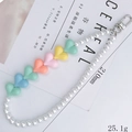 Bijou de téléphone en perles acryliques avec cœurs colorés et fermoir mousqueton argent - Chaîne à Main Perle Cœur (K585)