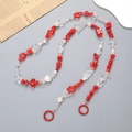Tracolla fatta a mano con perline colorate rosse e bianche con ciondoli a cuore - Serie Rossa