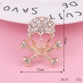 Detailed view of skull and crossbones ornament with 38mm height and crystal inlay - Full Rhinestone Skull (D119)