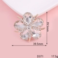 Vue détaillée du pendentif fleur en or rose de 39,5mm avec zircons et cristaux étincelants - Fleur Étoile de Mer Goutte Blanche (D371)