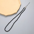 Universelle schwarze Perlen-Handykette mit Goldakzenten und stabilem Karabinerverschluss - Langer Umhängegurt / Schwarz (K6159)