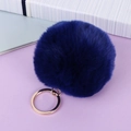 Porte-clés pompon bleu roi en fausse fourrure 8cm avec anneau doré pour sacs - Boule de Fausse Fourrure de Lapin 8cm / Bleu saphir