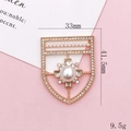 Accessorio fai-da-te a forma di scudo in metallo dorato con perle e strass su rosa - Oro
