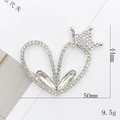 Colgante de corona de corazón en aleación de zinc con diamantes de imitación, 50mm x 44mm - Orejas de Conejo Grandes con Corona y Gema (D1649)