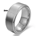 Anillo de carburo de tungsteno plateado de 8mm con acabado cepillado y bordes pulidos - 8mm Color Acero