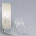 Makro-Detail von irisierendem Wellen-Organzaband mit lichtdurchlässigem Laser-Finish - Champagner [3cm*20 Yards]