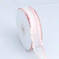 Roze en witte organza lintrol met gegolfde randen voor doe-het-zelf en cadeauverpakking - Smalle Stijl / Roze