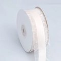 Nastro di poliestere bianco crema con centro in raso e bordi con volant in organza - Versione Larga Rotolo Corto / Rosa