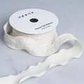 Nastro a balze bianco crema da 4cm con bordi ondulati per confezioni regalo floreali - Bordo Festonato Pieghettato (Beige)