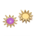 Pendentif soleil en acier doré avec centre en résine violette et fini poli - Mauve Clair