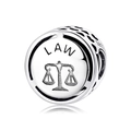 Abalorio de ley en plata S925 con balanza de la justicia y patrones de corazón calado - Estilo Derecho (PC0254)