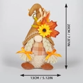Détail du gnome de récolte en tissu écossais avec tournesols et étiquettes de 20cm - Style Femme (Tresses)