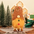 Stehender Weihnachtszwerg mit Lebkuchenhut und orangem Bart für die Festtagsdekoration - Lebkuchenmann