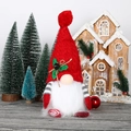 Gnomo de Navidad de felpa con gorro de punto luminoso y barba blanca en base de madera - Adorno de figura roja brillante