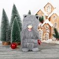 Gnomo di Natale fatto a mano con orecchie di gatto e fiocco a quadri su legno - Grigio