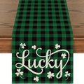 St. Patrick's Day tafelloper met groen ruitpatroon en Lucky klaverblad ontwerp - Lucky Print Stijl