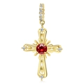 Breloque croix dorée avec rubis rouge central et zircons blancs pour bijoux DIY - Pierre de Naissance Rouge de Janvier (PD0927-1)