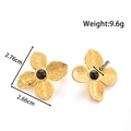 Golden flower-shaped stainless steel stud earrings with central black textured beads - Floral Design (ye-016-black)