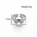 Anillo de cangrejo ajustable de acero de titanio plateado con diseño de relieve detallado - Diseño de Forma de Cangrejo Vívido (MN643-Plateado)