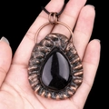 Pendentif goutte en cuivre vintage avec grand onyx noir et cordon en corde tressée - Obsidienne