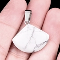 White fan-shaped turquoise stone pendant with marble texture and silver metal clasp - 20mm Howlite White Turquoise