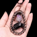 Pendentif en améthyste brute et cristal noir avec cadre en cuivre antique et cordon - Tourmaline Noire