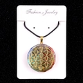 Pendentif fleur de vie en pierre de cristal naturelle avec collier en cordon tressé noir - US 6