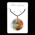 Pendentif octogonal en résine et pierres naturelles avec symbole triquetra doré - No. 23