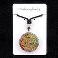 Polygonaler Chakra-Resin-Anhänger mit bunten Steinen und goldenem Sternzeichen-Symbol - Sternzeichen-Symbole (Nr. 30)