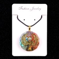 Collier Ankh avec pendentif en résine de pierres naturelles colorées sur cordon noir - N° 40