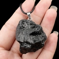 Collier pendentif en pierre de tourmaline noire naturelle avec fermoir argenté - Tourmaline Noire