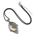 Vintage Boho-Halskette mit Tigerauge-Anhänger aus Silbermetall und schwarzer Kordel - Schwarze Muschel