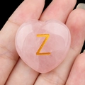 Herzanhänger aus rosa Naturquarz mit goldenem Buchstaben Z für Heimdekoration - Buchstabe Z