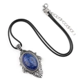 Collier avec pendentif ovale en lapis-lazuli bleu et monture argentée au style rétro - Lapis-Lazuli (Teinté)