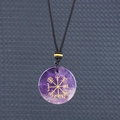 Collar de brújula vikinga Vegvisir en amatista púrpura redonda con cordón negro trenzado - Amatista