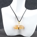 Collana con cristallo giallo a doppia punta esagonale e chiusura in metallo dorato - Quarzo Caffè (Sintetico)