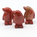 Tre figurine di pinguino intagliate in diaspro rosso con trama di pietra naturale lucida - Diaspro Rosso