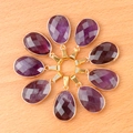 Set de 9 colgantes de amatista púrpura en forma de gota con bordes dorados para joyería DIY - Amatista