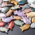 Fischförmige Anhänger aus Kristall und Achat für DIY-Schmuck und Schlüsselanhänger - Zufällige Mischfarbe (Einzelstück)