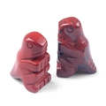 Paire de mini figurines de dinosaures en jaspe rouge avec textures de pierre naturelle polie - Jaspe rouge