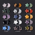 Diverses sculptures d'étoiles et de lunes en cristal et pierres fines naturelles variées - Mélange Aléatoire